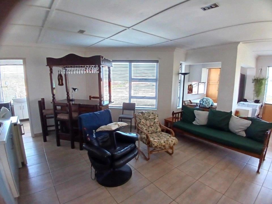 4 Bedroom Property for Sale in De Kelders Western Cape